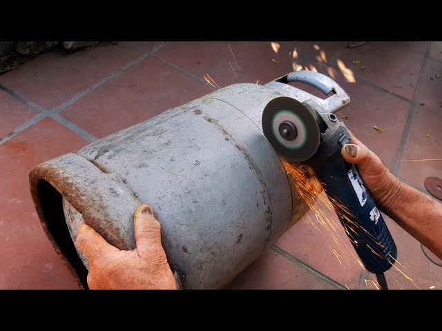 How to make mechanics at home: Cutting gas cylinders, soldering iron to make homemade furnaces