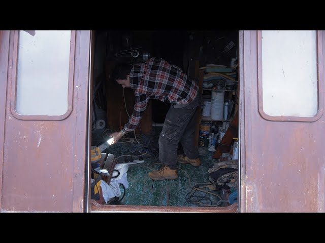 Winter Repairs | 1940 Wooden Boat Liveaboard Journey | Episode 33⚓