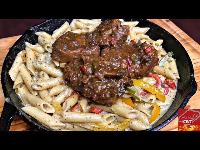 Best Smothered Oxtails And Gravy Recipe