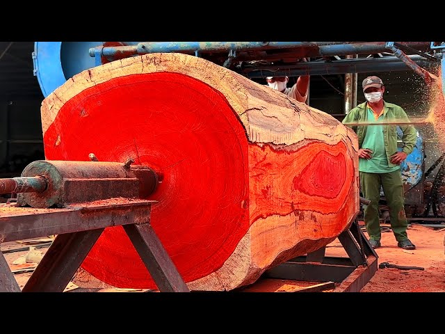Wood Cutting Skills // Working With A Giant Red Wood Lathe