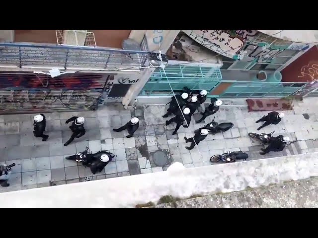 Athen: Polizei verhaftet 100 Demonstranten, die den 12. Todestag von Alexandros Grigoropoulos feiern