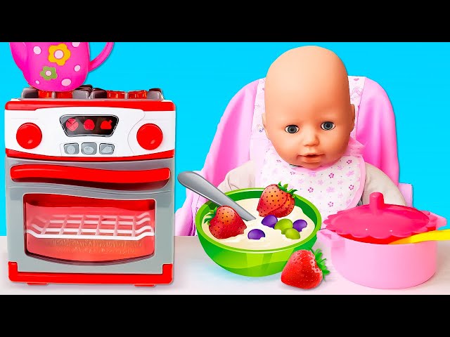 Pretend to play cooking a dinner for Baby Annabell doll. Baby dolls videos for kids.