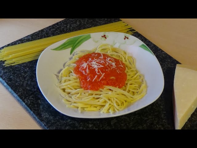 Rezept: Dieses Paprika-Tomaten Pesto selber machen kann jeder!