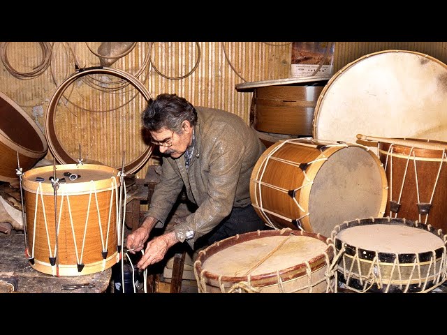 Drums, timpani and handmade bass drums. Traditional elaboration | Lost Trades | Documentary film