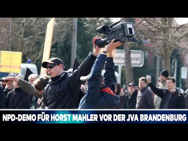 NPD-DEMO FÜR HORST MAHLER VOR DER JVA BRANDENBURG