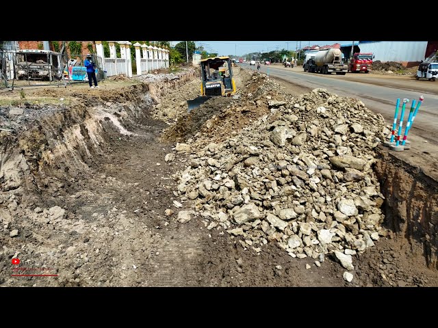 Great Floor​ Missing Under Rock Soils Trimming Mak New Foundation On Both Sides Road Us Expert Dozer