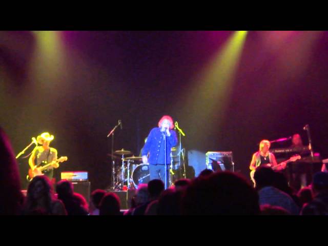 Eddie Money "Take Me Home Tonight" - live in Edmonton Sept. 6, 2014