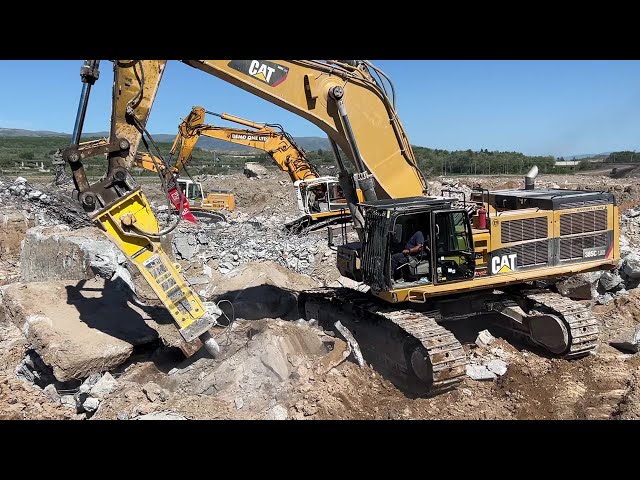 Three Caterpillar & Liebherr Excavators With Hydraulic Hammers - Sotiriadis/Labrianidis Demolitions