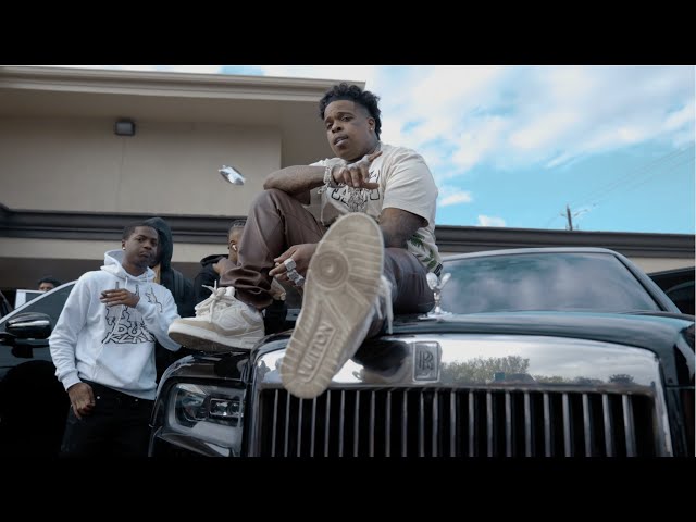 Finesse2Tymes - Nobody (feat. Gucci Mane) [Official Music Video]