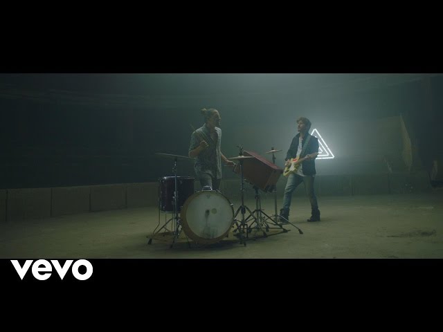 Mau y Ricky - Para Olvidarte (Official Video)