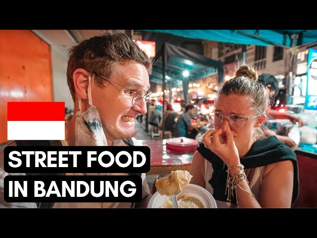 Bandung STREET FOOD ft. Alexander White😱🇮🇩 | #Vlog 111