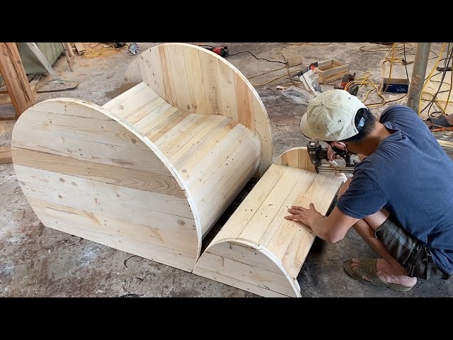 Amazing Design Ideas Woodworking Project From Old Pallet - Build A Outdoor Sun Loungers From Pallet