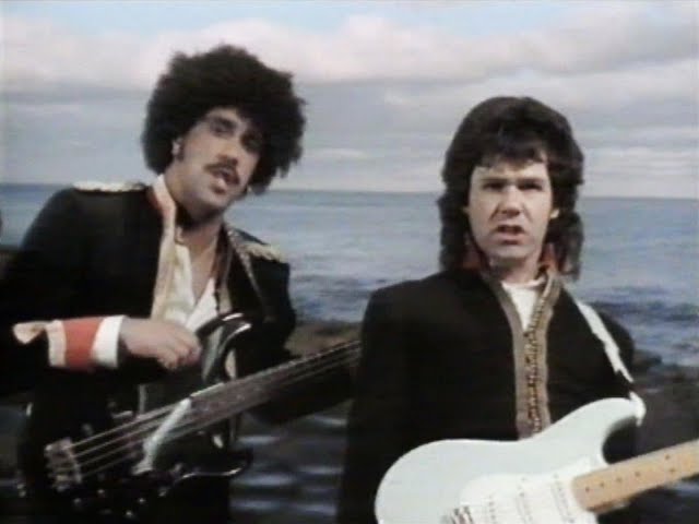 Gary Moore & Phil Lynott - Out in The Fields 1985 Video HQ