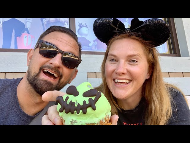 🔴(Live) Trying Halloween Treats at Disney Springs! 🎃