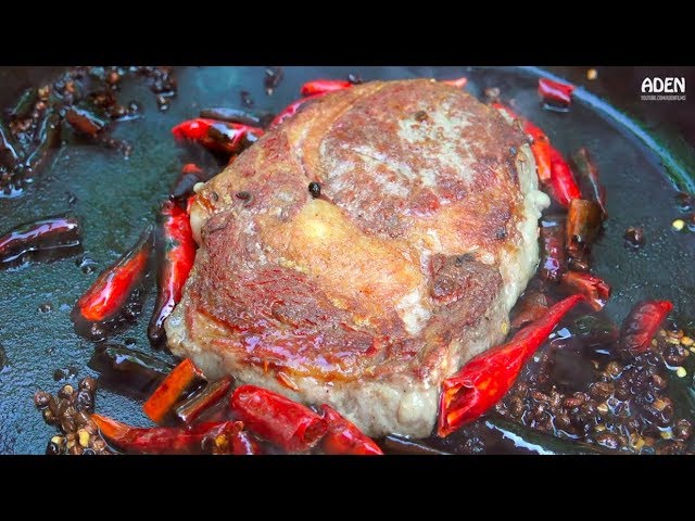 Argentine Steak al Sichuan - Cast Iron Skillet