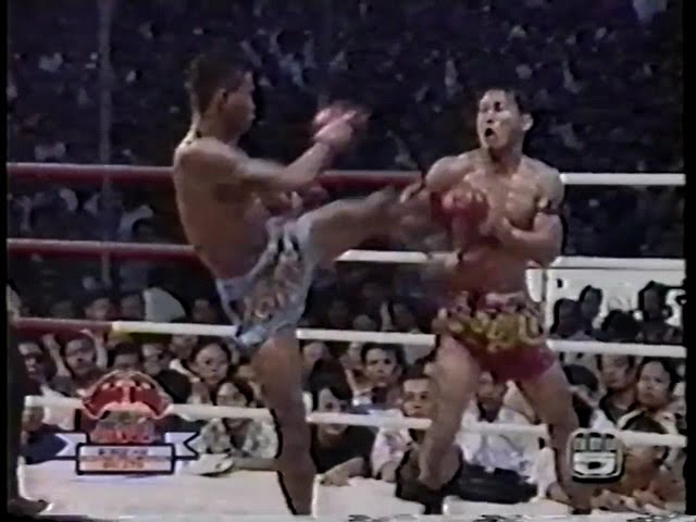 Samkor Chor Rachatasupak vs Matee Jedipitak | Golden Era Muay Thai