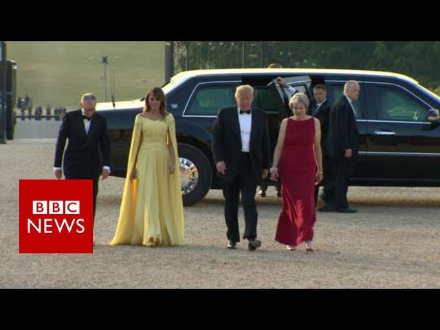 Trump arrives at Blenheim Palace - BBC News