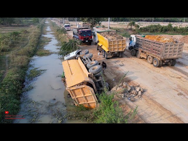 Unexpected​ Dump Truck Falls Down​ In Ditch​ Water With Technical Skills Recovery KOBELCO Excavator