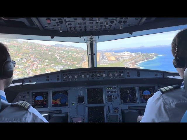 Crosswind landing at Madeira