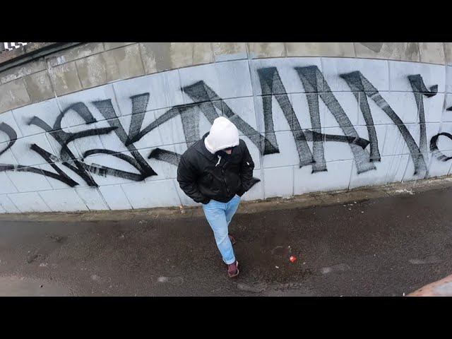 Graffiti review with Wekman.  Big tags // Flame Booster