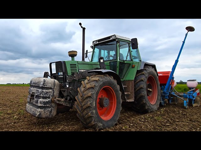Fendt Farmer 312 LSA mit 6 -Zylinder MWN Turbomatik Sound beim Mais säen 2023 mit MONOSEM - Technik!