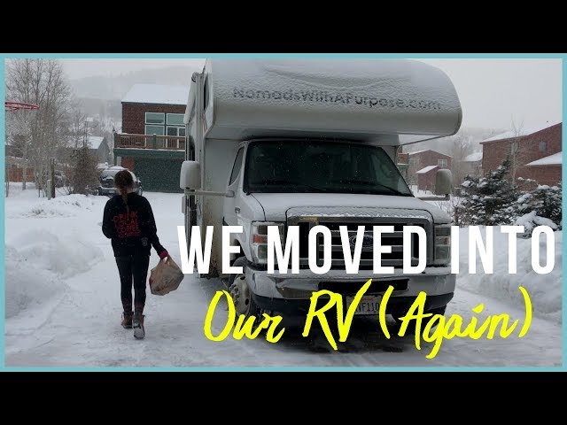 MOVING INTO A 30 FOOT RV W/ 5 KIDS (AGAIN) - Full Time Travel w/ Kids
