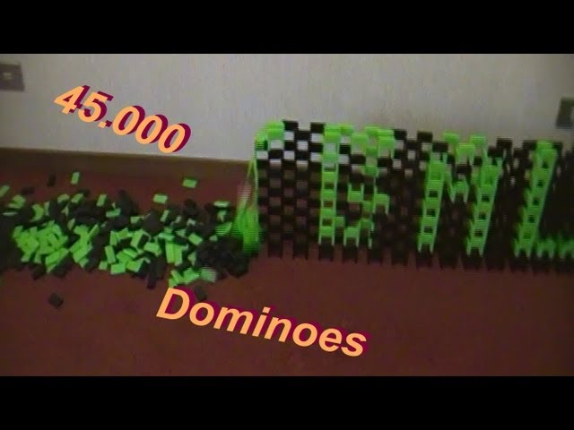 Over 45000 Dominoes - DWS 2011 - SPORT