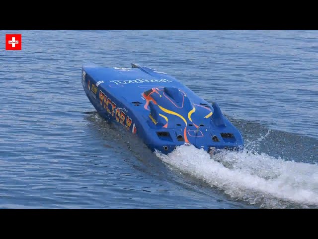 THE FASCINATION OF RC POWERBOATS