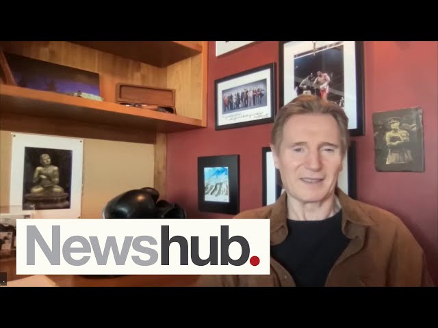 Liam Neeson praises 'extraordinary' Jacinda Ardern | Newshub