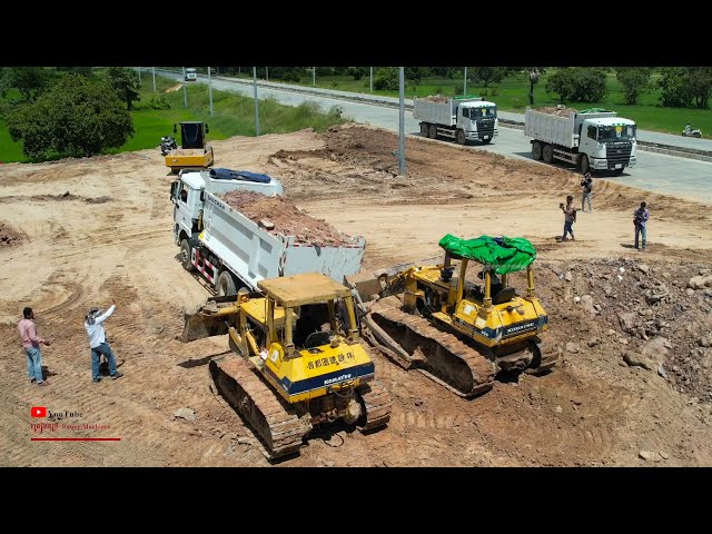 INCREDIBLE.!! Shacman Trucks Step Back Fail Of Unloading Gravel And Powerful Komatsu Push Out Failed