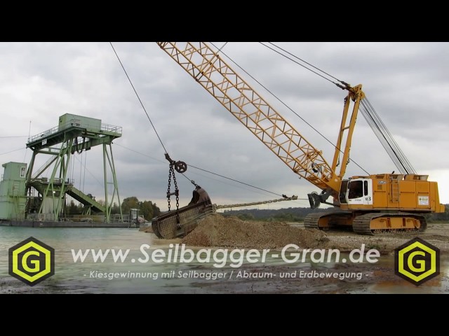 Liebherr HS 883 Seilbagger und Beyer Schwimmgreiferanlage / Liebherr Dragline and clamshell dredge