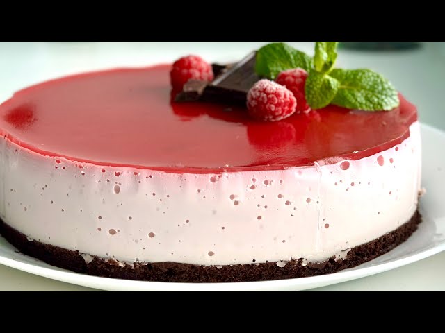 Chocolate raspberry cheesecake for the new year! No sugar, no wheat!