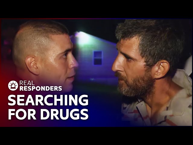 Hunt To Find Drugs As Suspect Throws It Away | Cops | Real Responders