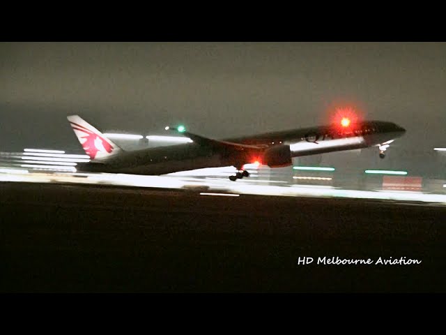 Night Plane Spotting - Qatar Airways 777-3DZ(ER) - Departure Melbourne Airport [A7-BED]