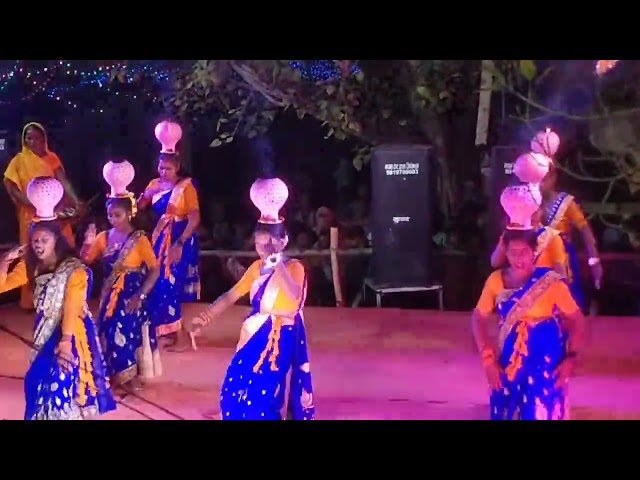 new video jhijhiya dance dhangadi so plz like  share and subscribe plz🙏🙏🙏 jay mata di 🙏🙏