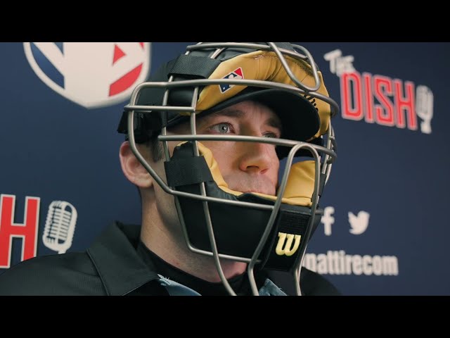 Official Review: Wilson MLB Titanium Umpire Mask with Two-Tone