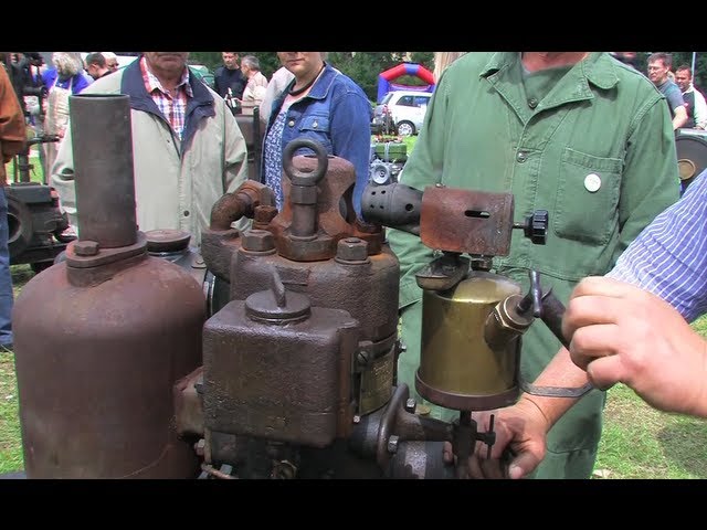 RS Rohölmotor mit Seilmaschine - Hot Bulb Stationary Engine