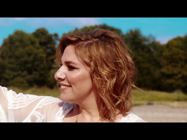 Laura Wilde - Nonstop ins Glück (Offizielles Musikvideo)