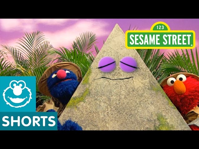 Sesame Street: Grover and Elmo Find a Pyramid