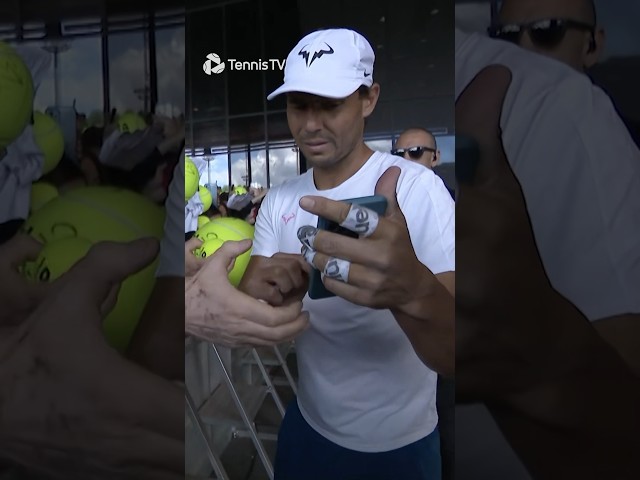 Rafa Attempts To Take A Selfie With This Fan… 🤣
