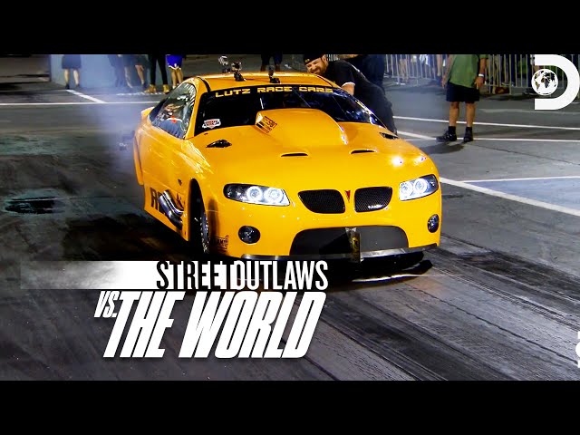 Jeff Lutz Leaves Dan Johnston in Smoke | Street Outlaws vs. the World | Discovery