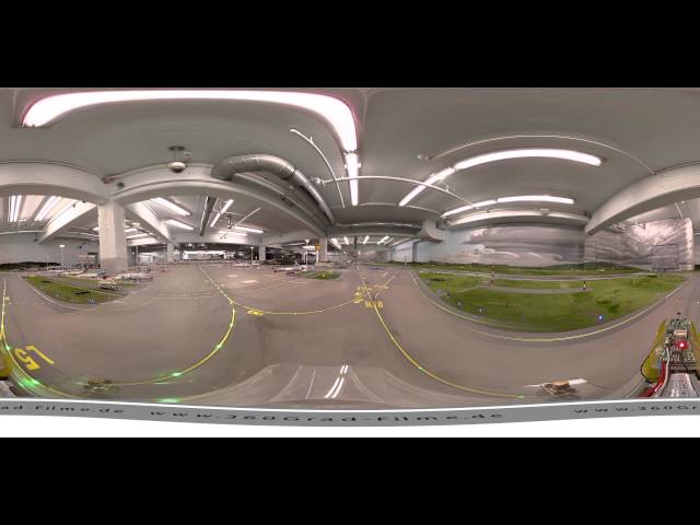 360° Video: Spektakuläre Landung Flughafen Knuffingen! Bewegt einfach das Handy oder die Maus