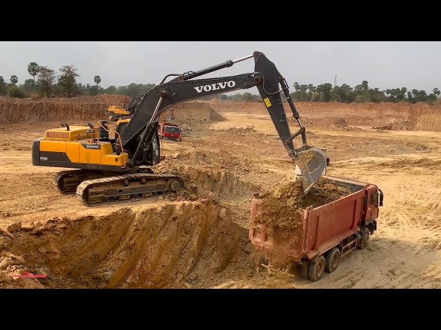 Special Xcmg Vs Volvo Excavators Operator Removing Soil Loading Dumper Truck