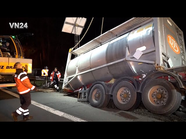 VN24 - Tractor unit loses tanker trailer on the A1 Freeway