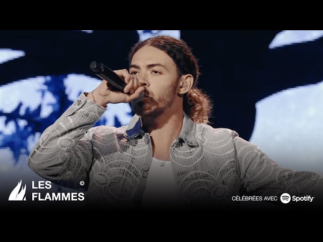 Zamdane performe "Million" en live | LES FLAMMES 2024