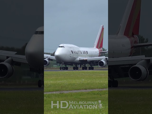 VERY WINDY Boeing 747 Jumbo Jet Landing at Amsterdam Schiphol Airport #shorts