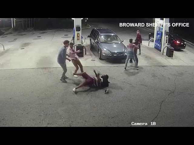 Surveillance video: Florida armed robbery foiled by spring breakers