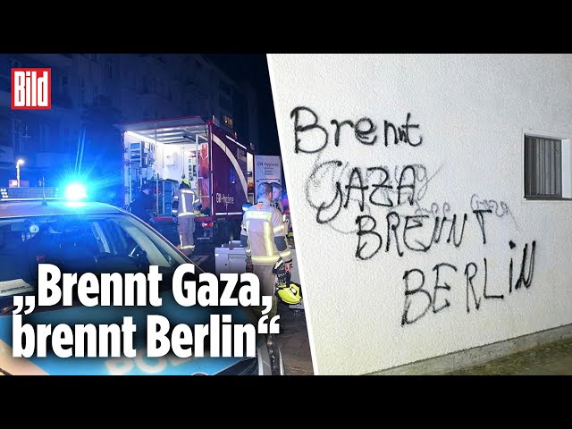 Israel-Hasser zünden Berliner Rathaus an