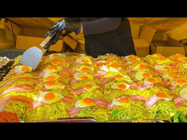 japanese street food - hiroshima style okonomiyaki お好み焼き hiroshimayaki