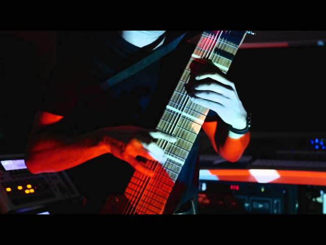 Chapman Stick SG12 jamming with software synth